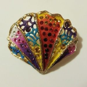 Wild Seashell Brooch